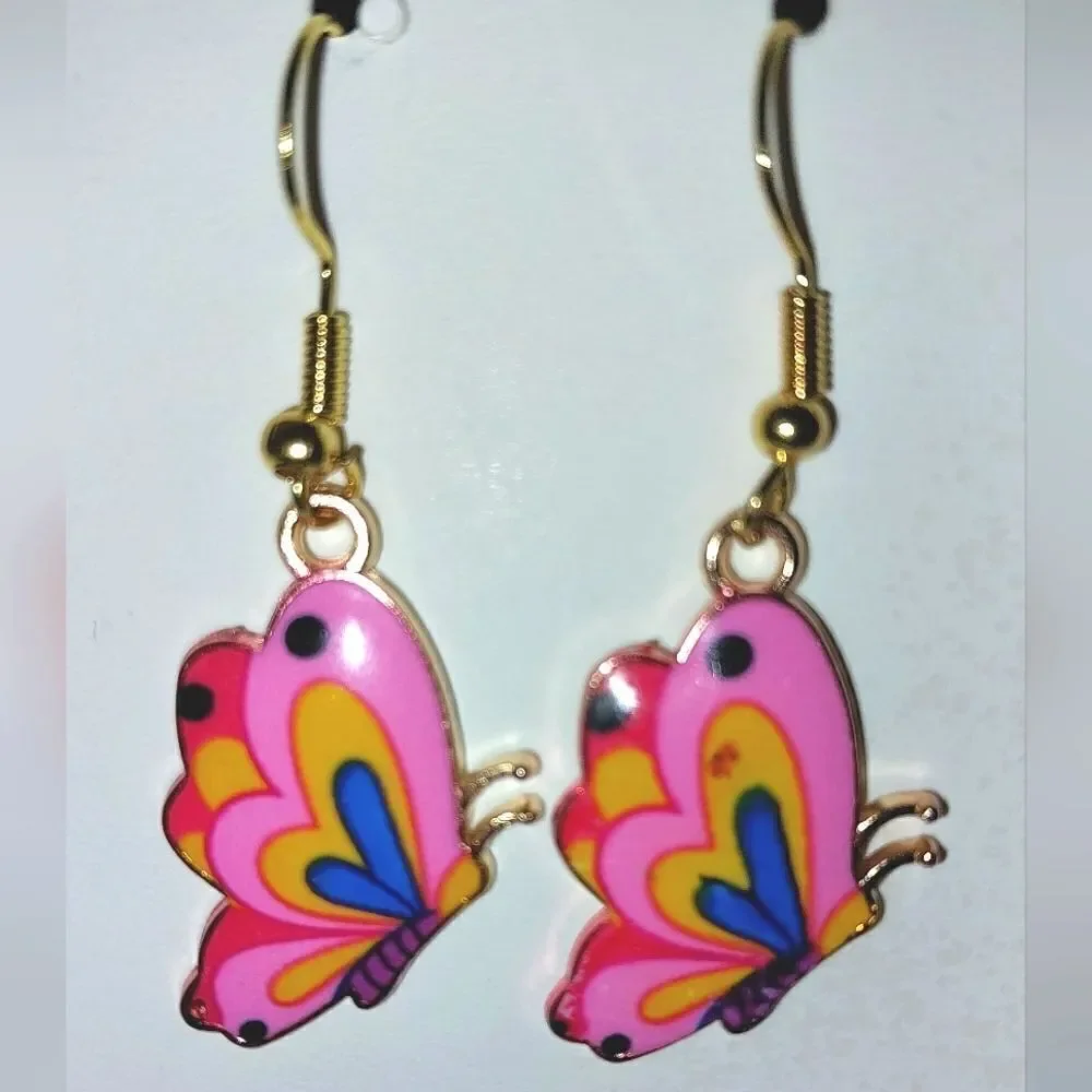 Super cute butterfly wings earrings